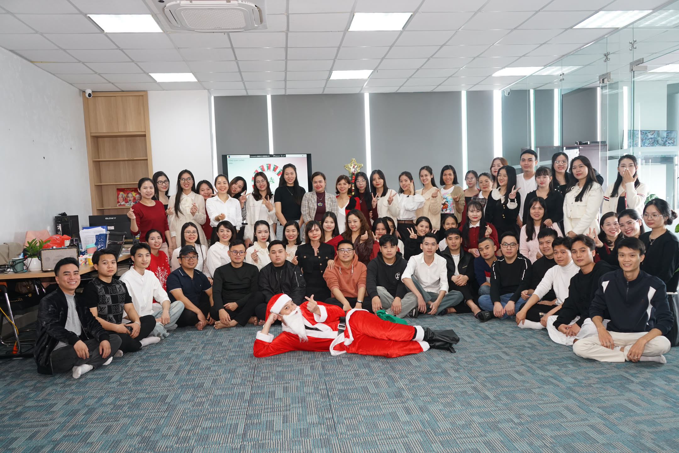 Tập thể đội ngũ Thảo Dược Thái Dương Group